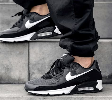 nike air herren hose|Nike Air max shoes.